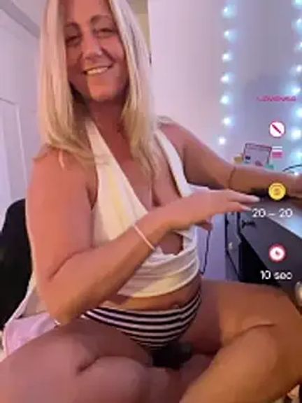 FoxyMillie