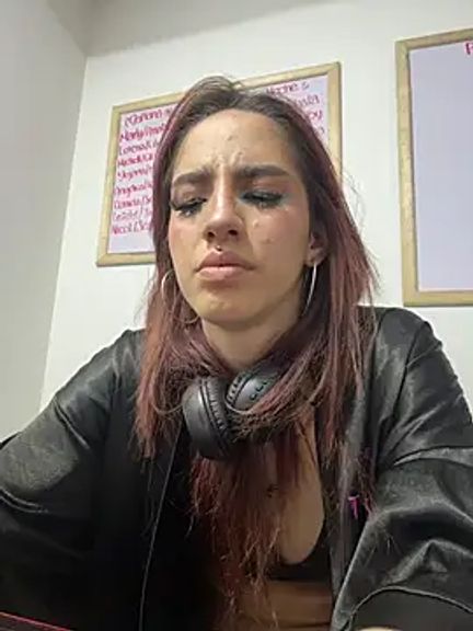 elodie_rouge