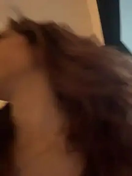 elodie_rouge