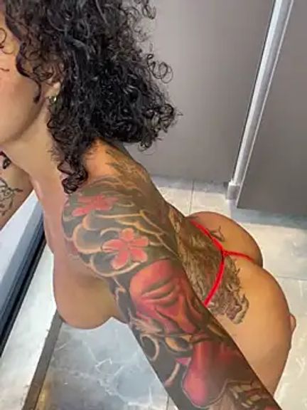 LizStorm_