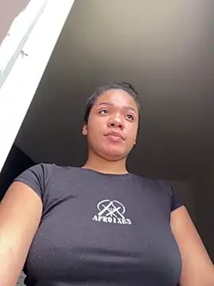 ashley_Tompson1
