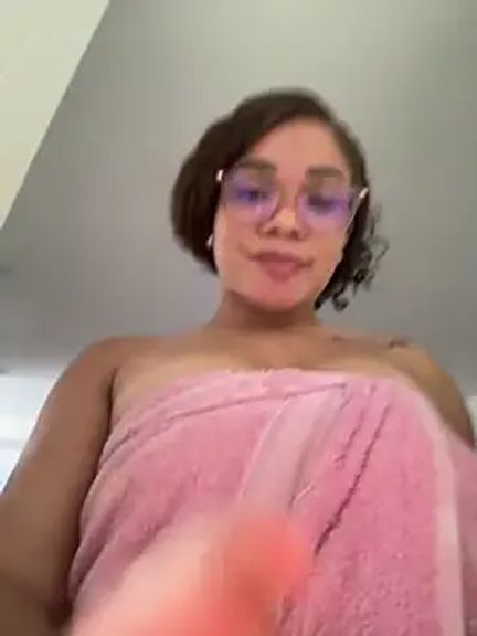 ashley_Tompson1