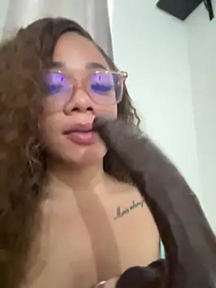 ashley_Tompson1