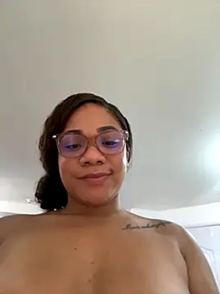 ashley_Tompson1