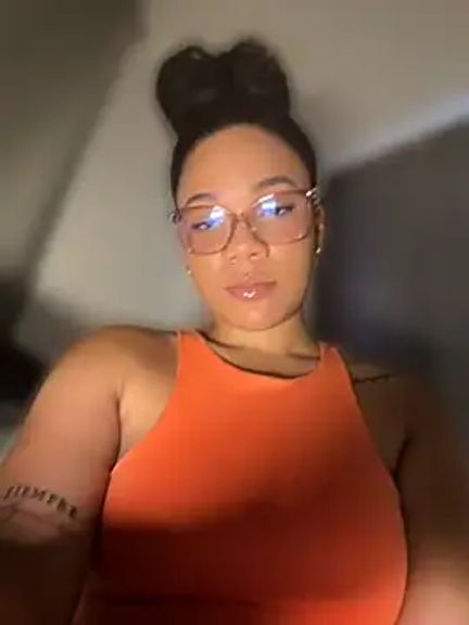 ashley_Tompson1