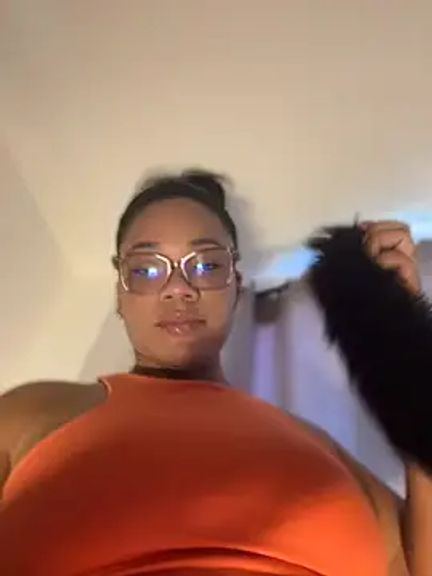 ashley_Tompson1