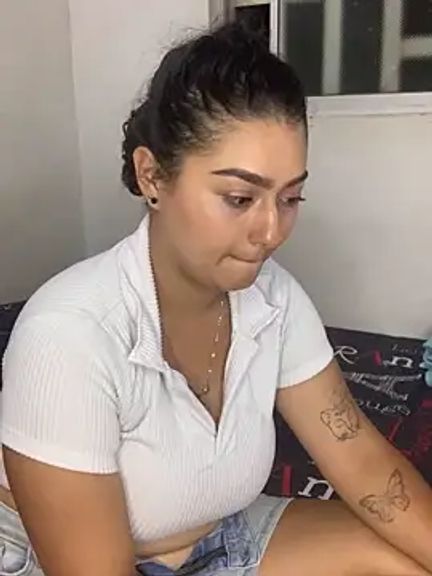 Kittyy_Hott_