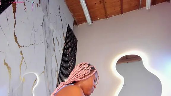 ebony_hot1