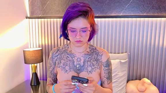 annie_hawk