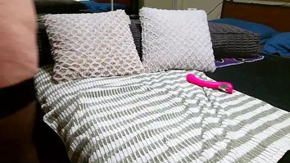 PlayfulcurvyyMilf
