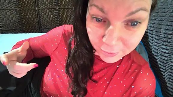 PlayfulcurvyyMilf