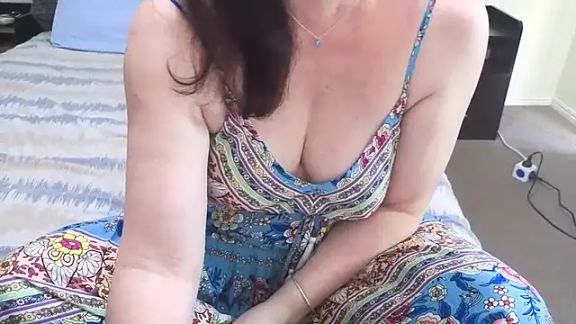 AussieMilf76