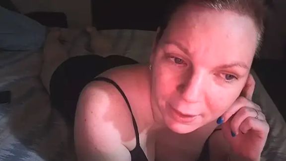 AussieMilf76