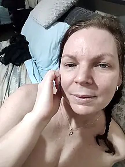 AussieMilf76