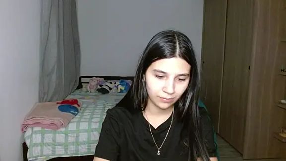 mia__lopez_