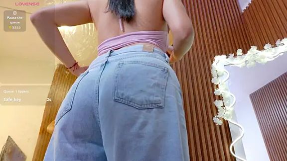 Athenaa_tay