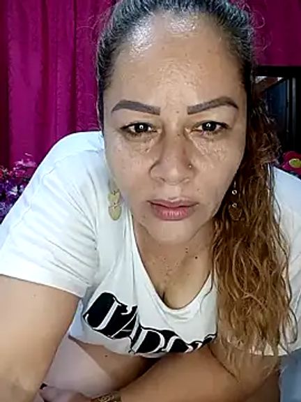 SluttyMilf79