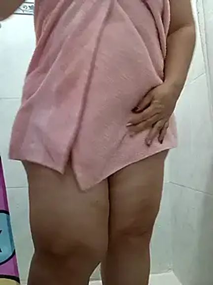 SluttyMilf79