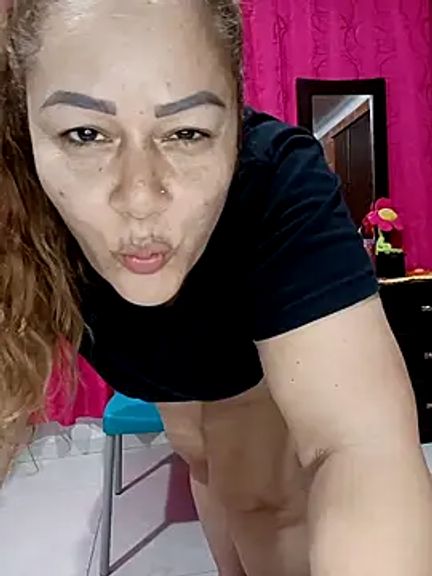 SluttyMilf79