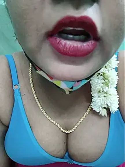 Ramya-hot-gueen