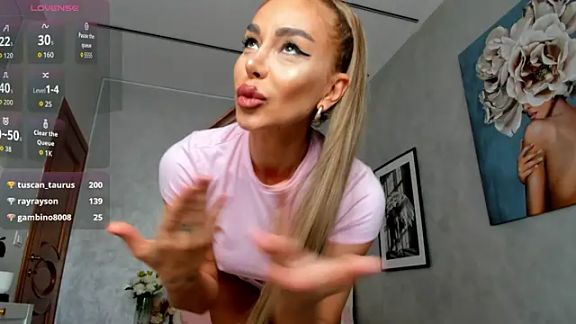 ElinaMoon_