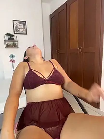 Victoria_Lusty