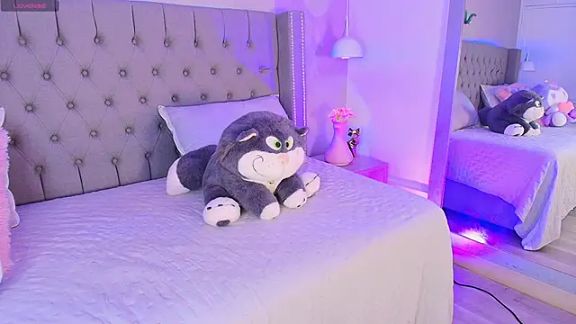 angelina_honey_