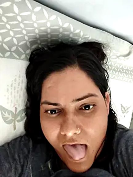 Anushka_Singh0