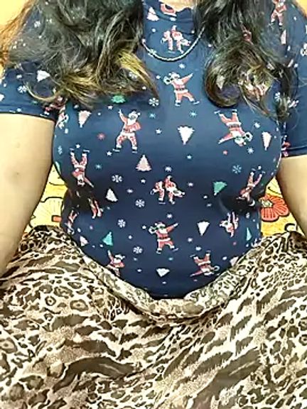 AAROHI-HOT