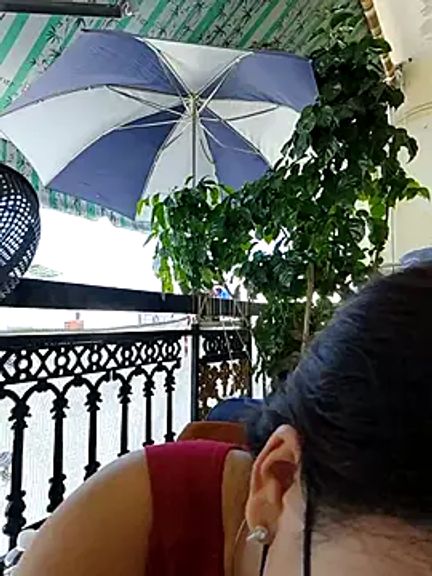 lyna_bl