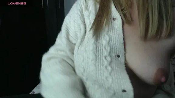 Ana__arms