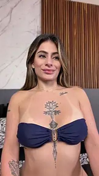 Amara_Velvet_
