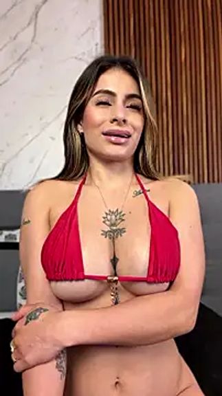 Amara_Velvet_