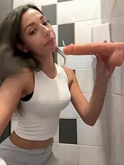 _MiaQueen_