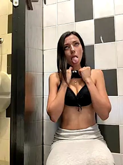 _MiaQueen_