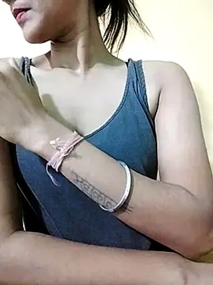 MISSQUEEN48