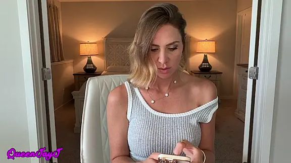 Queenjayj