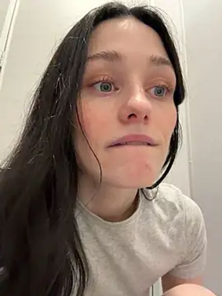 Mia_Mia_M