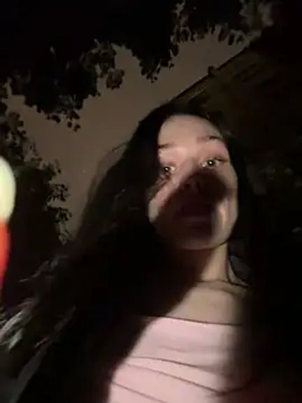 Mia_Mia_M