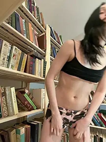 Mia_Mia_M