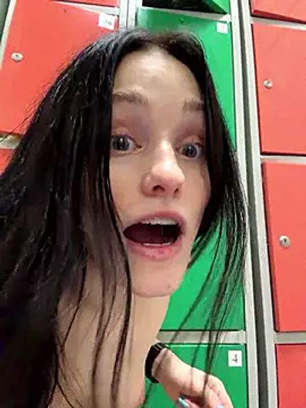 Mia_Mia_M
