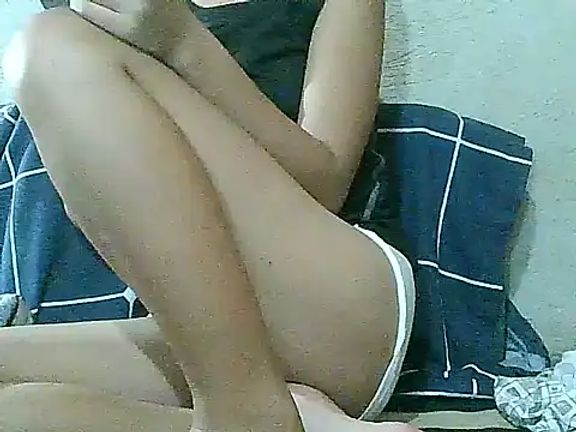 PinaySkinnyGirl