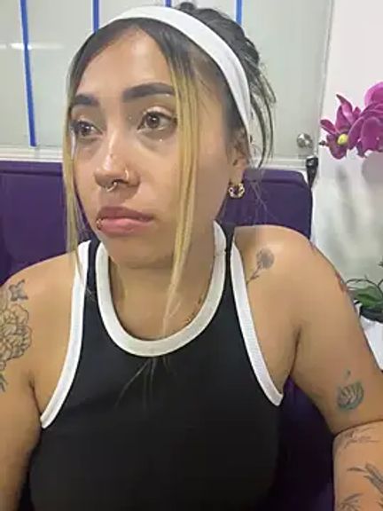 ManuelaVeeleez