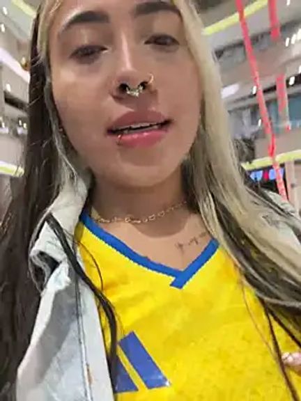 ManuelaVeeleez