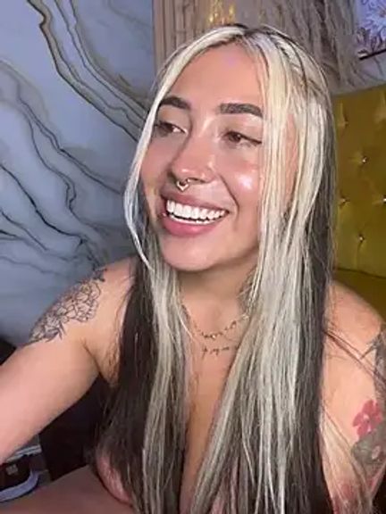 ManuelaVeeleez