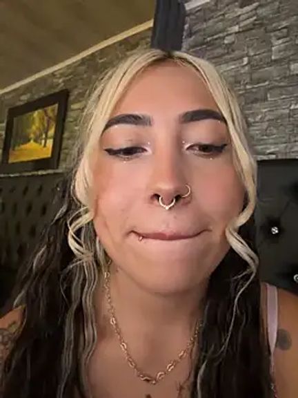ManuelaVeeleez