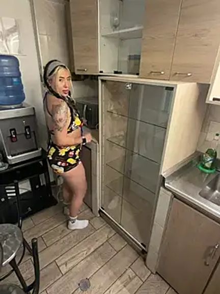 ManuelaVeeleez