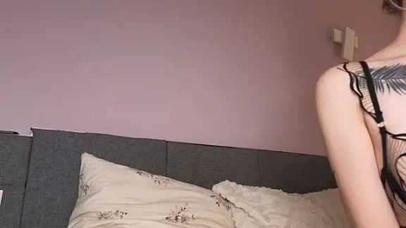 AliceTease