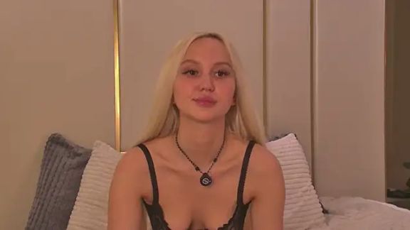 JuliaHotty_