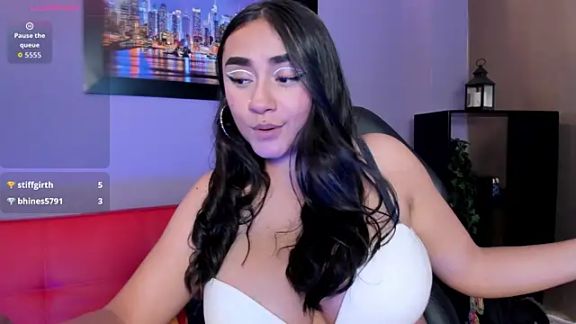 Lucyy_tits